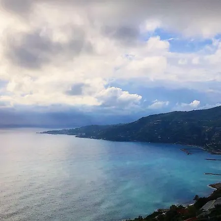 Le Del Sole Vintimille